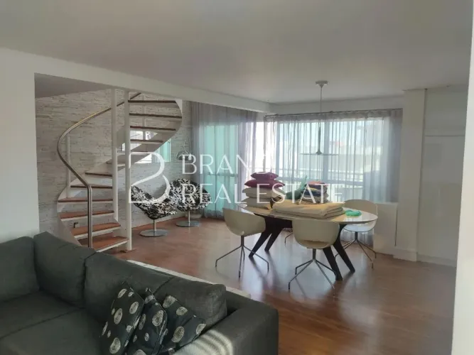 APARTAMENTO DUPLEX Á VENDA EM MOEMA, 1 QUARTO, 2 VAGAS, ANDAR ALTO, VARANDA, PISCINA