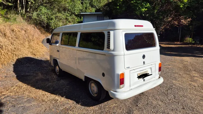 Volkswagen Kombi Standard 1.4 MI Total Flex 8V 2012