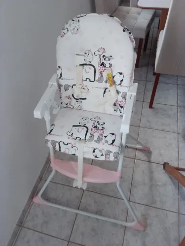 Cadeirinha de bebê para refeição 