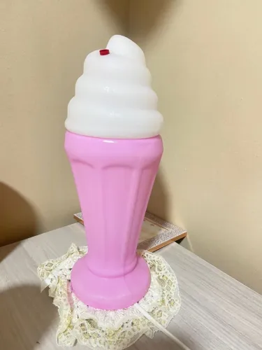 Abajur infantil milk-shake rosa