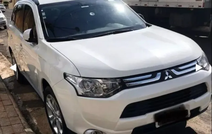 Mitsubishi Outlander 2.0 16V 160cv Aut. 2014