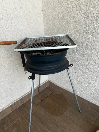 Churrasqueira carvão com grelha