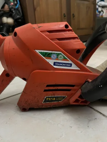 Podador Elétrico 110w - R$ 250