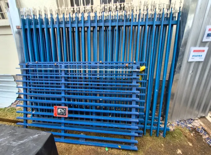 Vendo gradil 2,60x2,00 metros (16unid) Metalon.