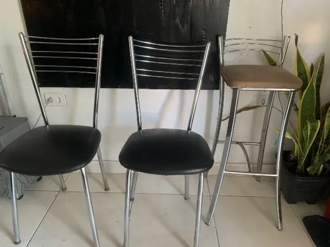 Cadeira e banqueta