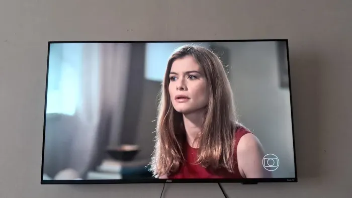 TV 43 polegadas AOC - em estado de nova