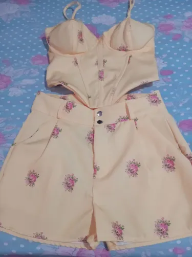 Conjunto feminino cropped corset
