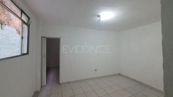 Casa Térrea Residencial ! Para Família Pequena!
