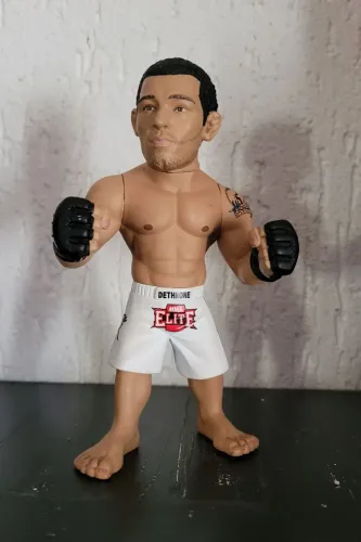 Boneco UFC José Aldo