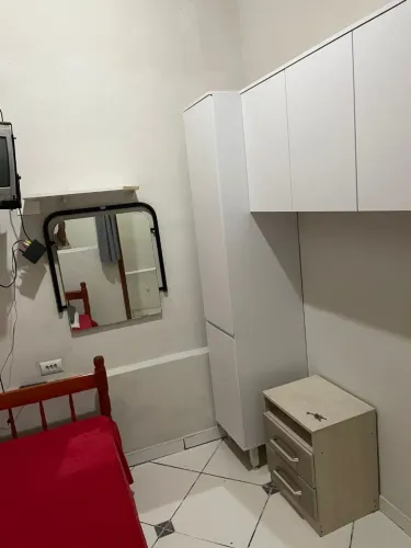 Aluga se quartos p mocas cl *
