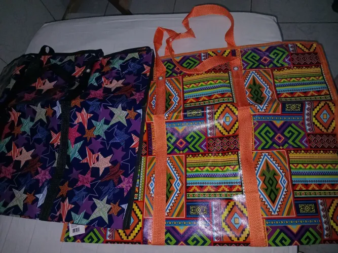 Vendo 2 bolsas sacolão viagem mudança