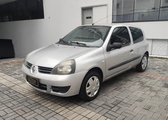 Renault Clio Campus Hi-flex 1.0 16V 3P 2010