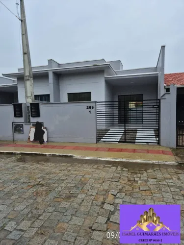 Alugo Casa Geminada, 02 Quartos 02 Banheiros, no Gravatá de Navegantes