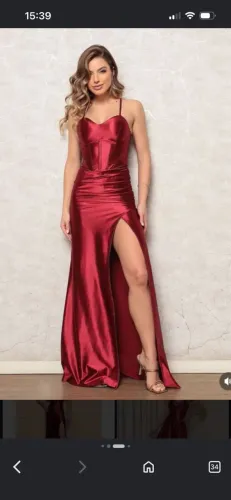 Vestido de formatura cor vinho