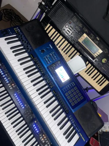 Teclado Arranjador Casio MZ-X500 - Em Perfeito Estado