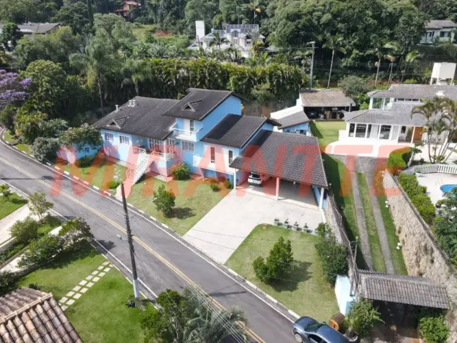 Casa de condomínio na Serra da Cantareira - Mairiporã - SP