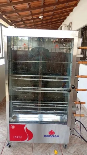 Frangueira pró gás 6 espetos nova