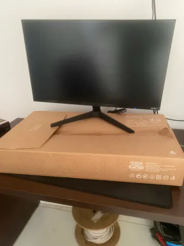 Monitor Gamer Samsung T350 27? FHD, Tela Plana, 75Hz, 5ms, HDMI, FreeSync, Game Mode