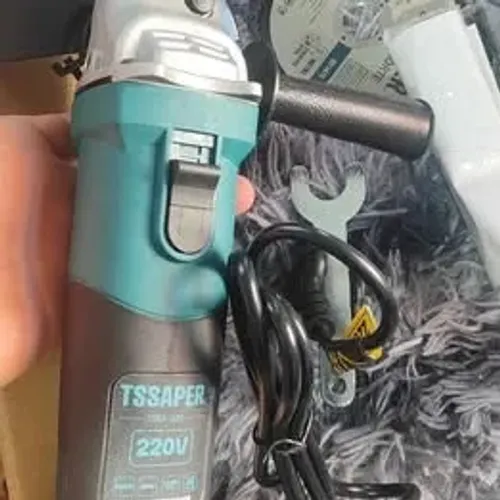 Esmerilhadeira 220v na caixa