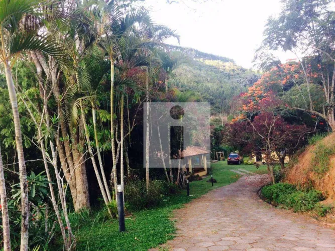 Fazenda com 3 quartos à venda - Zona Rural - Natividade da Serra/SP