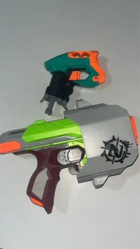 2 Pistolas Nerf