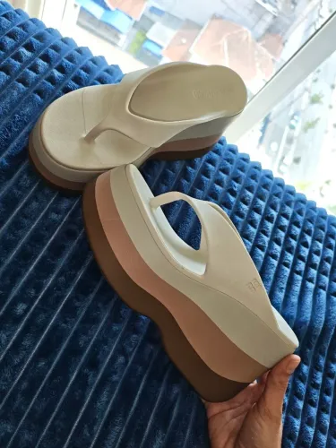 Melissa plataforma super estilosa e confortável