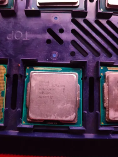 Processador Intel Core i3-3220 LGA 1155 2 Núcleos 3.3GHz