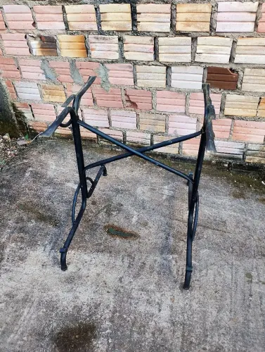 Pés de mesa 