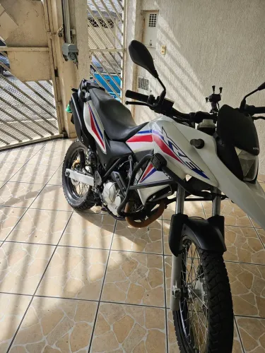 Vendo ! Xre 300 2014  ! Kit da 2017