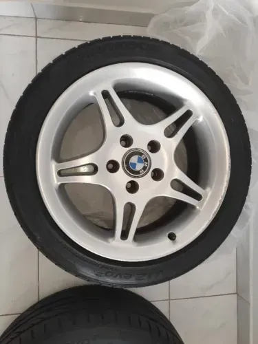 4 rodas aro 17 5x120 com pneus Ventus V12