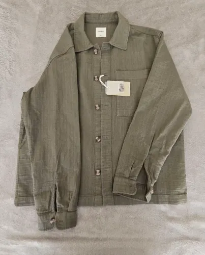 ROUPAS E ACESSORIOS ORIGINAIS NUNCA USADOS