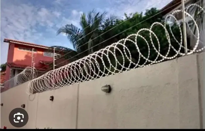 Instalação e manutenção cerca elétrica e concertina 