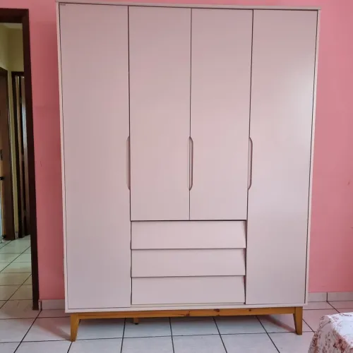 Guarda Roupa