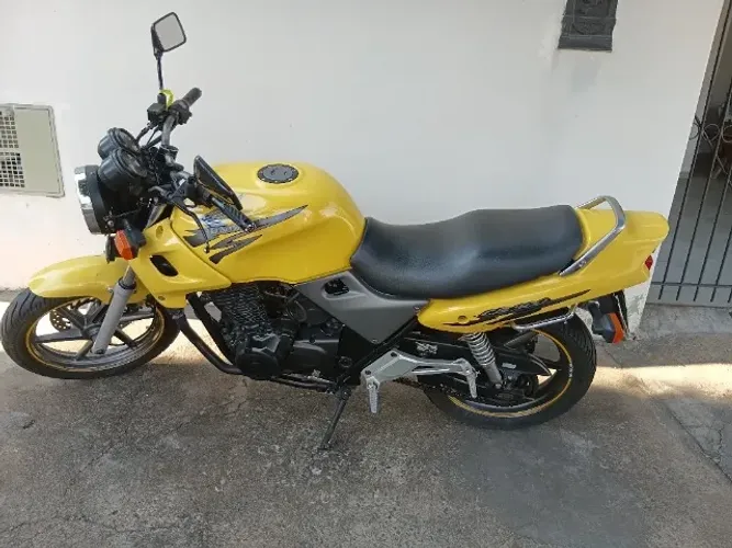 Cb500 carburada nova i