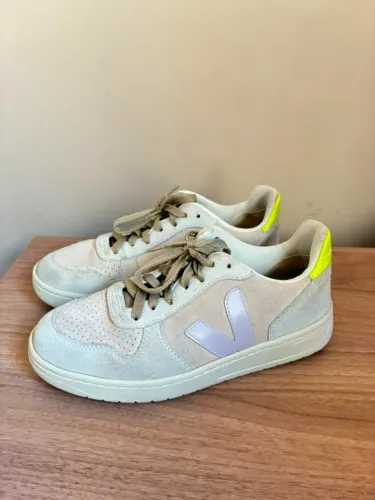TÊNIS VERT ORIGINAL COLORIS