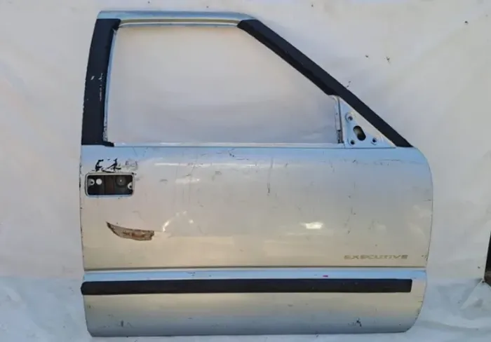 Porta dianteira direita S10/Blazer 2001/2012