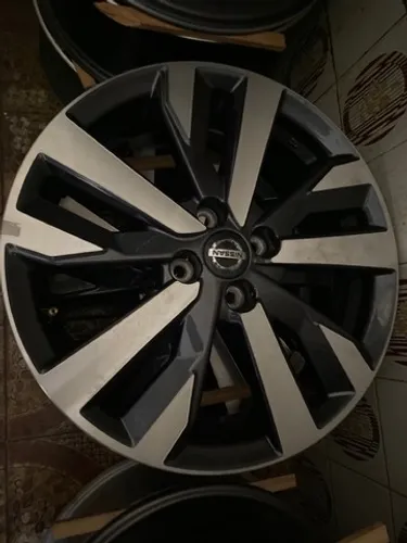 Roda Nissan Versa aro 17 original unidade valor mínimo 
