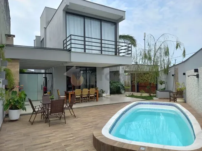Sobrado com 3 dormitórios à venda, 230 m² por R$ 1.500.000,00 - Poiares - Caraguatatuba/SP
