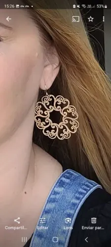 Brinco de Flor arabesco rommanel dourado fosco