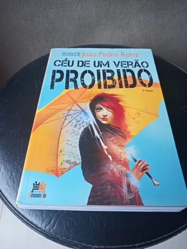 Livro Céu de um Verão Proibido - João Pedro Roriz