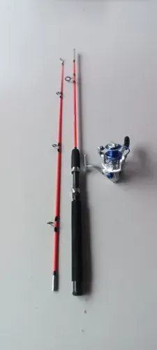 Vara de pesca com molinete