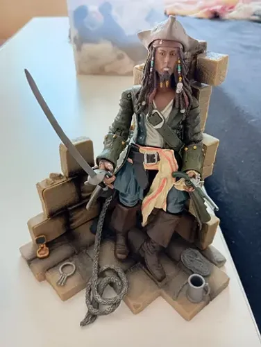 Lindo boneco Jack sparrow portas do Caribe 