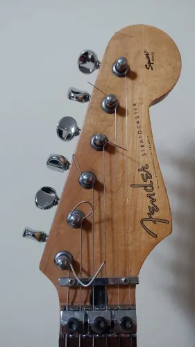 Guitarra Fender Stratocaster Japonesa