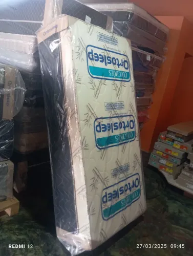 Camas box solteiro 270,00