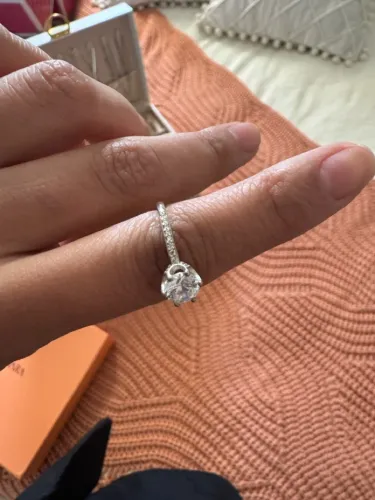Anel solitário prata real com zircônia