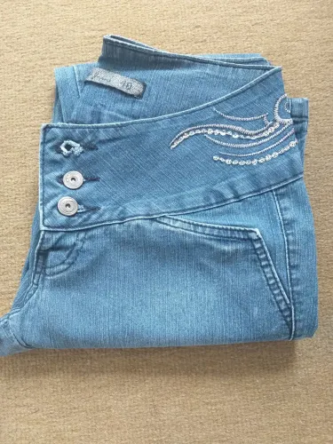 Calças jeans tamanho 38,40 é 42