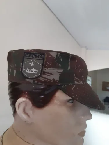 Distintivo de gorros 