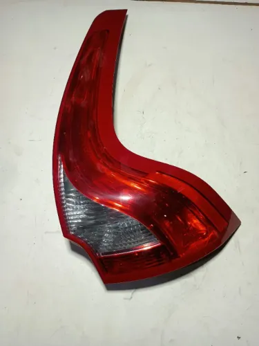  LANTERNA LADO DIREITO VOLVO XC60 T6 2011 2012 2013