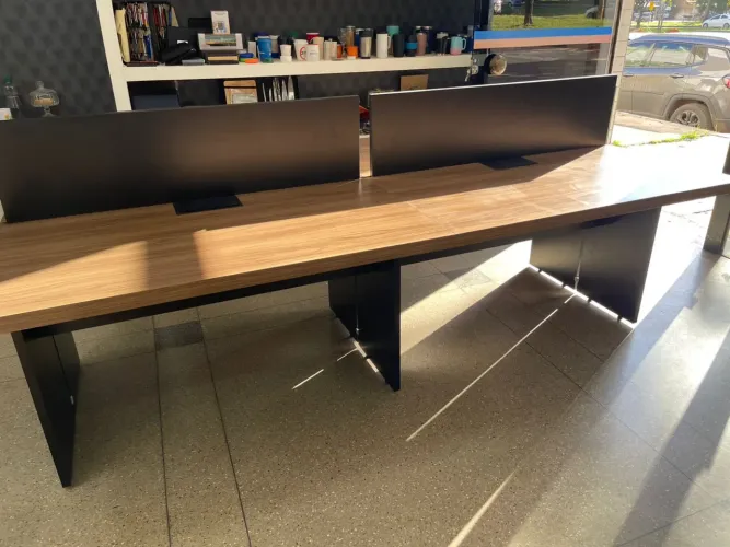 PRONTA ENTREGA MESA DE ESCRITORIO ESTAÇÃOXE TRABALHO 4 lugares - MÓVEIS IKONMIXOFFICE 