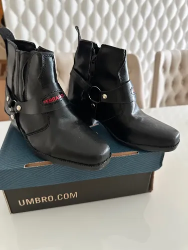 Botas Ferracini Couro Preto TAM 30